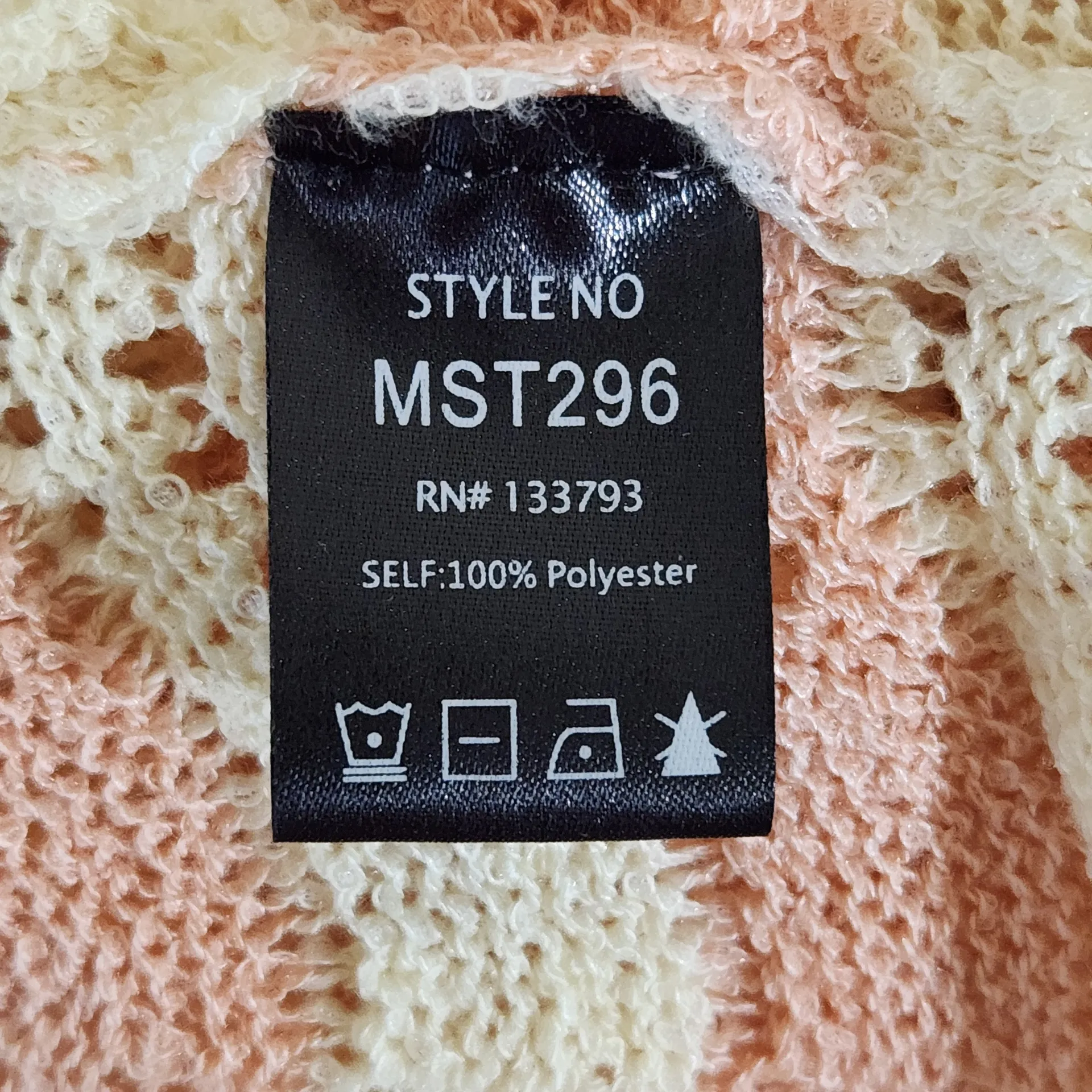 POL Pink and White Oversized Sweater Size Small Pink Distressed Sweater - Image 8