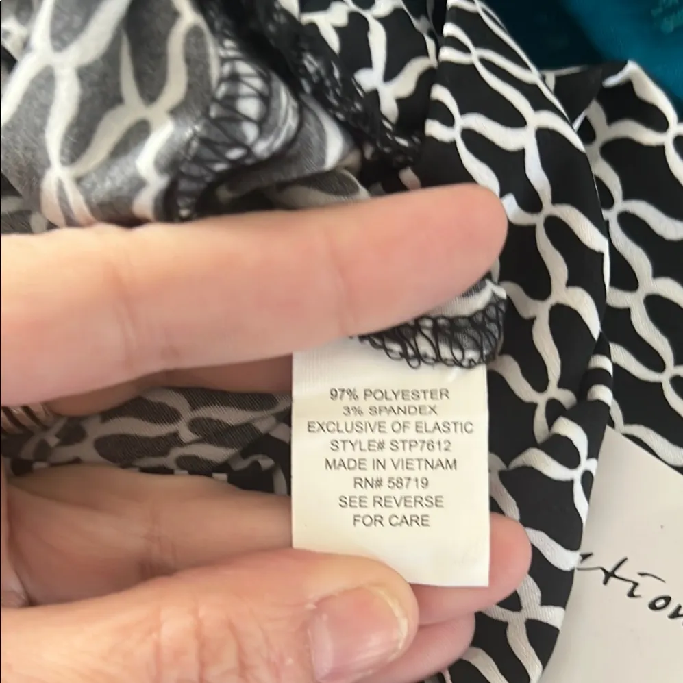 Black and White Patterned Pants Size L - Image 7