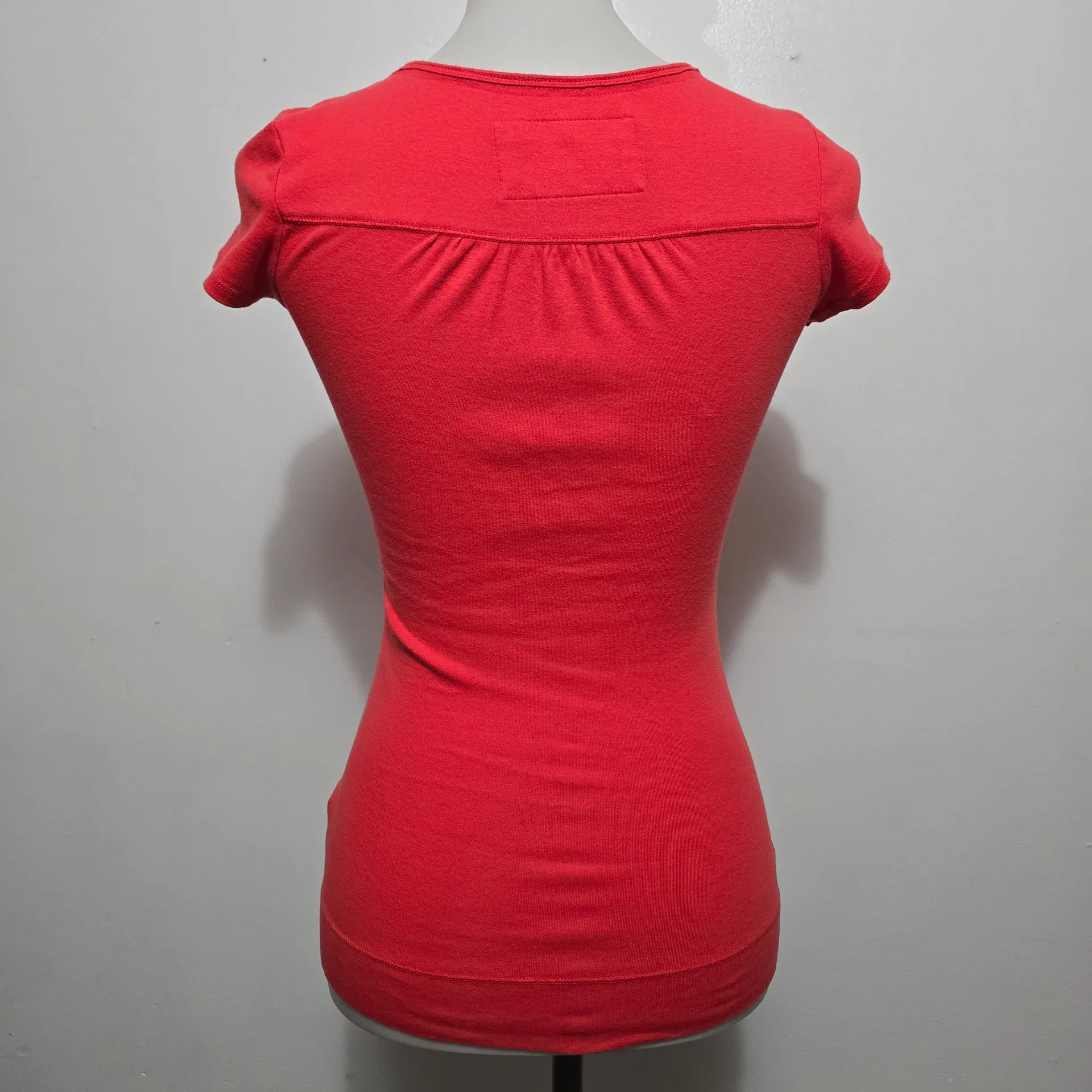Aeropostale Y2K Coral Red Fitted Scoop Neck Tee Medium Stretch Top Baby Tee - Image 5