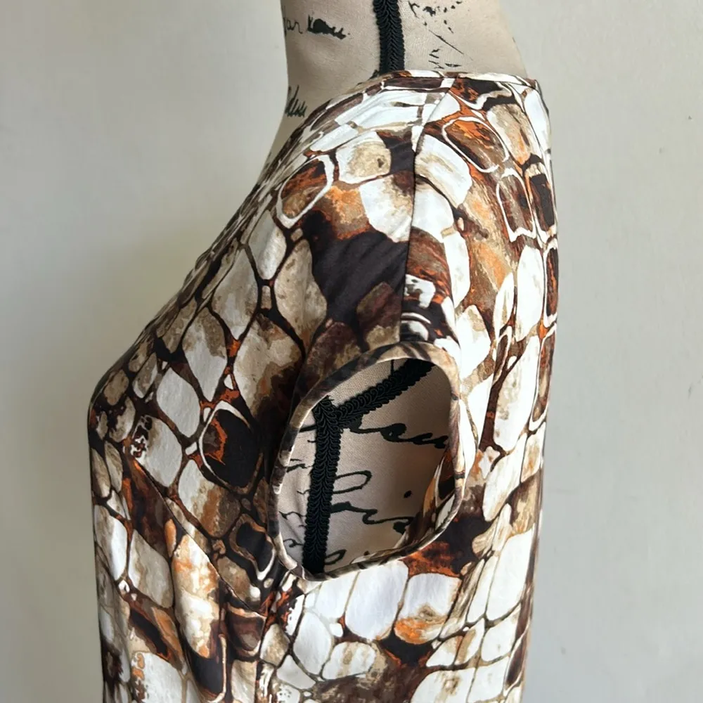 St. John Abstract Print Silk Blouse Size 4 - Image 6