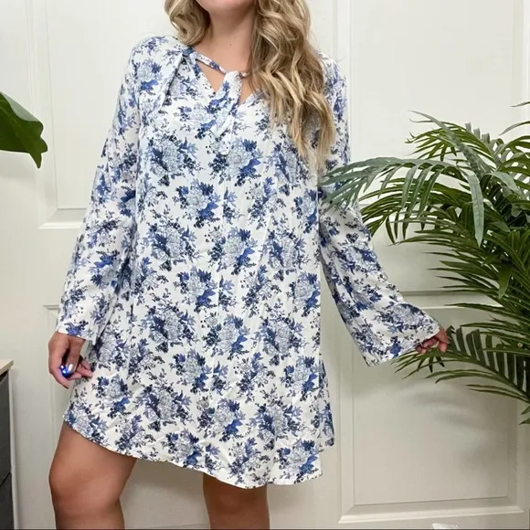 Altar’d State Floral Bell Sleeve Dress Bohemian White Blue Long Sleeve S - Image 3