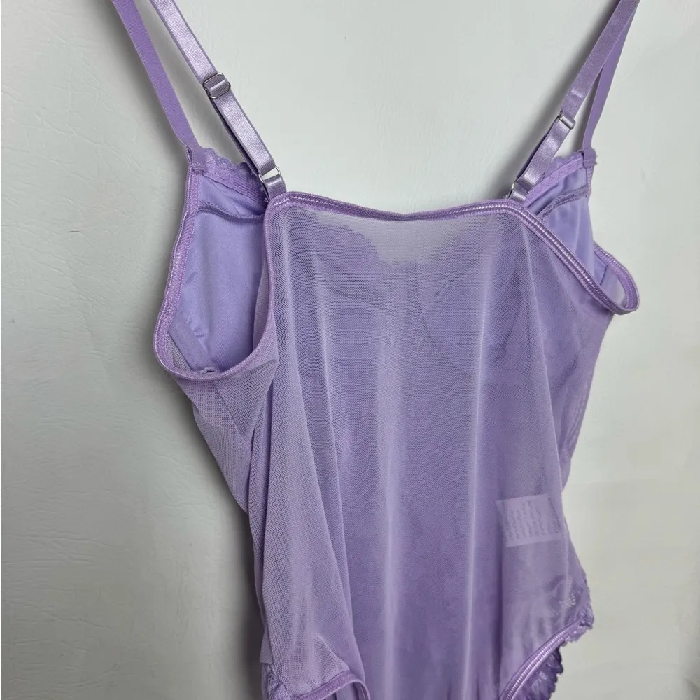 Lavender Lace Bodysuit sheer back underwire bra adjustable straps Small NWOT Purple - Image 5