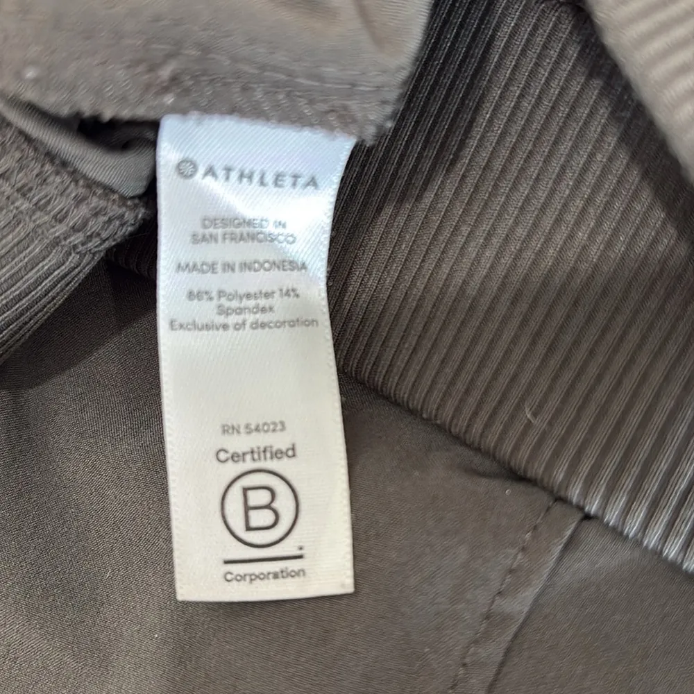 Athleta army gray/green jogger pant - Image 5