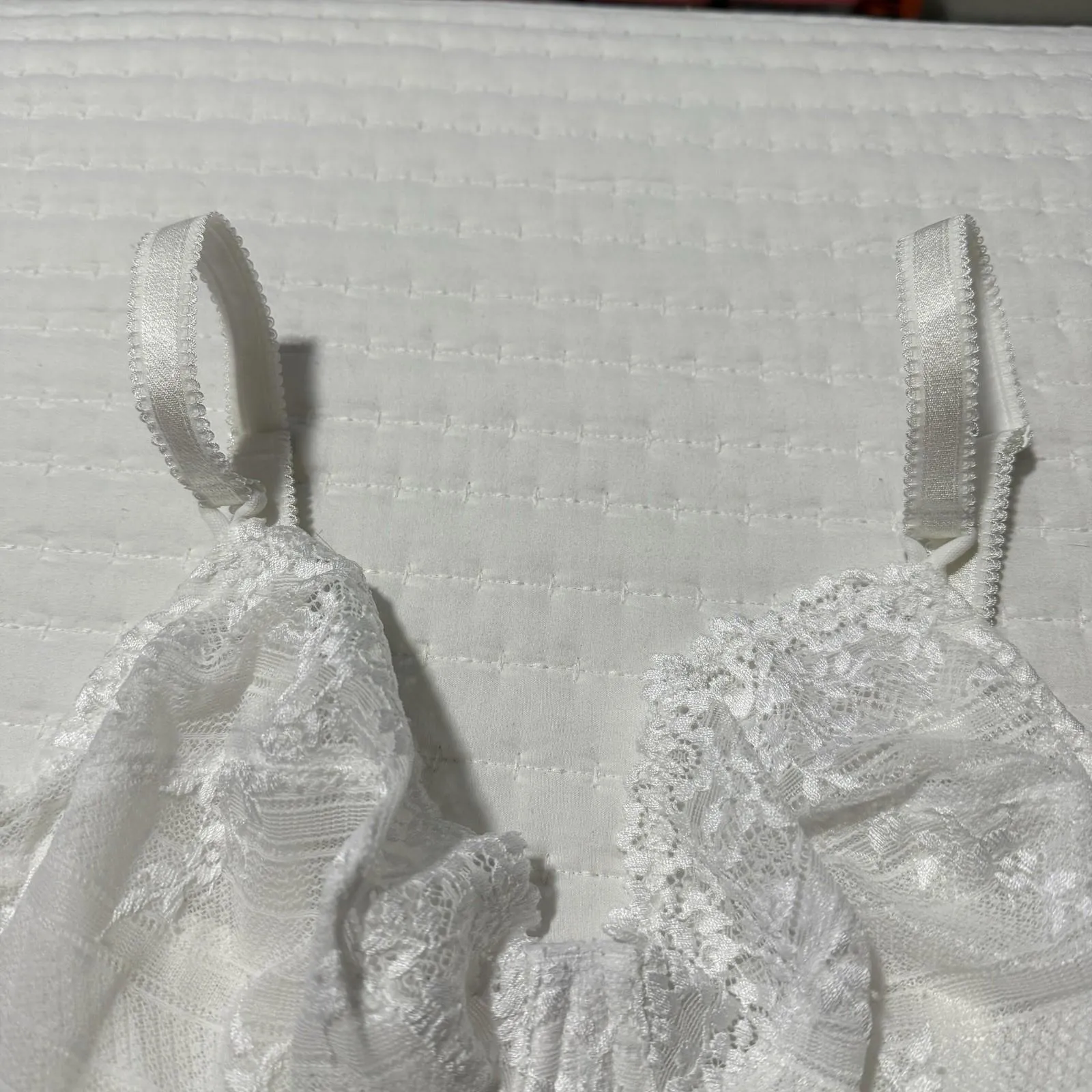 Wacoal 34DD Embrace Lace White Flower Floral Bra Underwire Unlined 65191 - Image 4