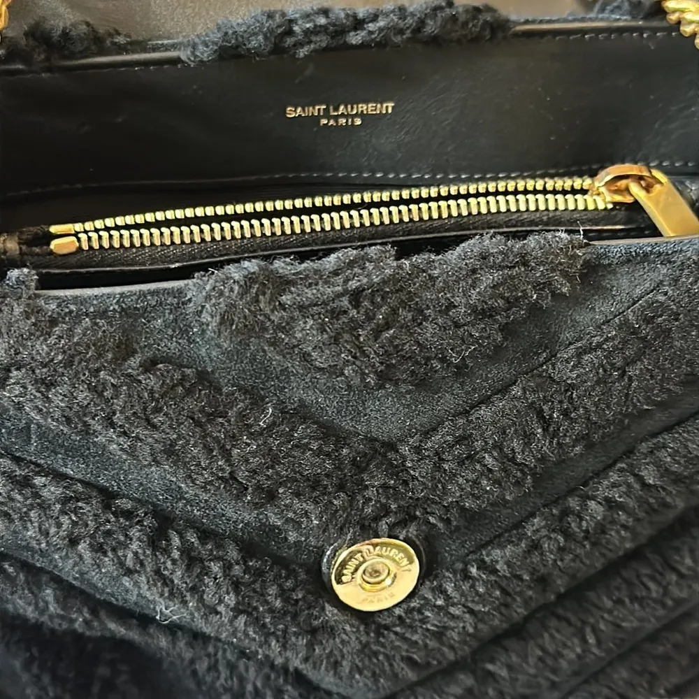 Authentic Yves Saint Laurent Black Loulou Suede & Shearling Shoulder Bag - Image 10