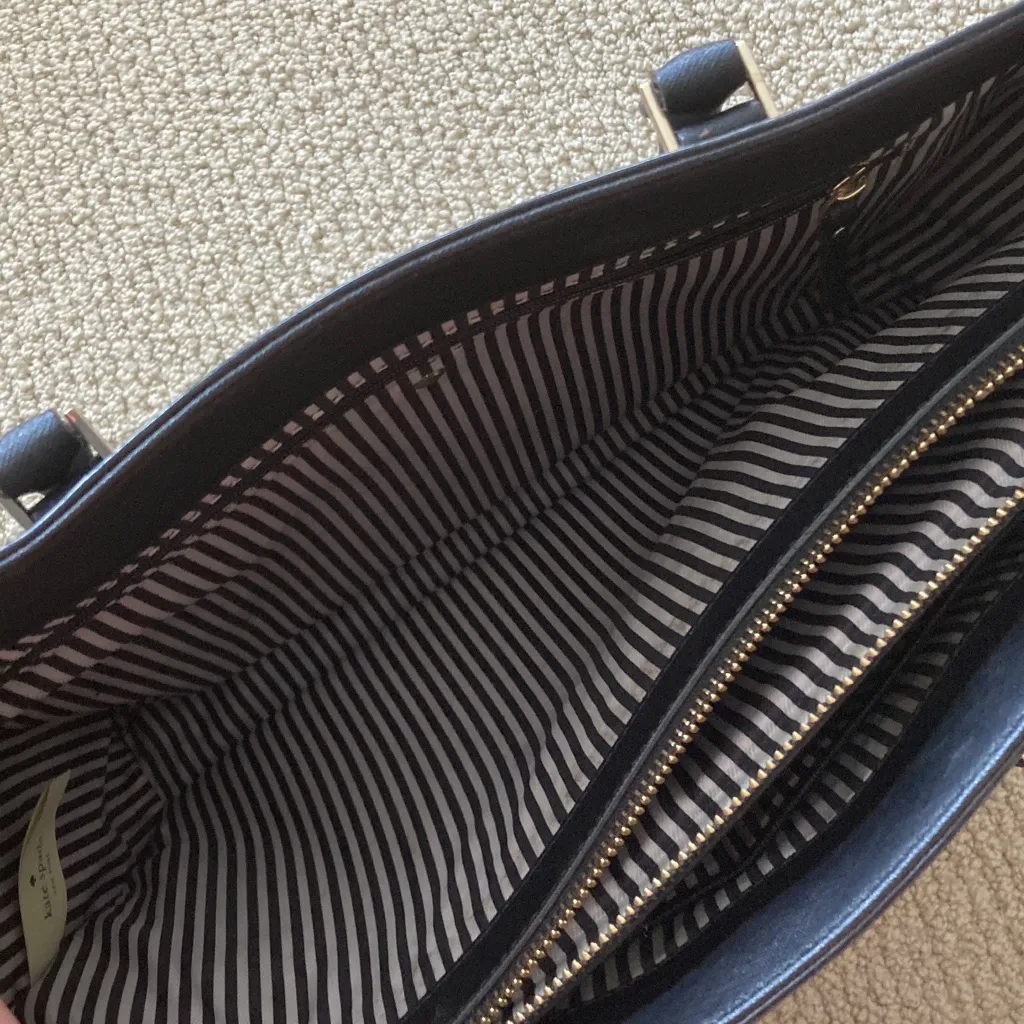 Kate Spade Large Black Tote Bag Multi Compartments Zip Top Closure Laptop EUC - Image 8