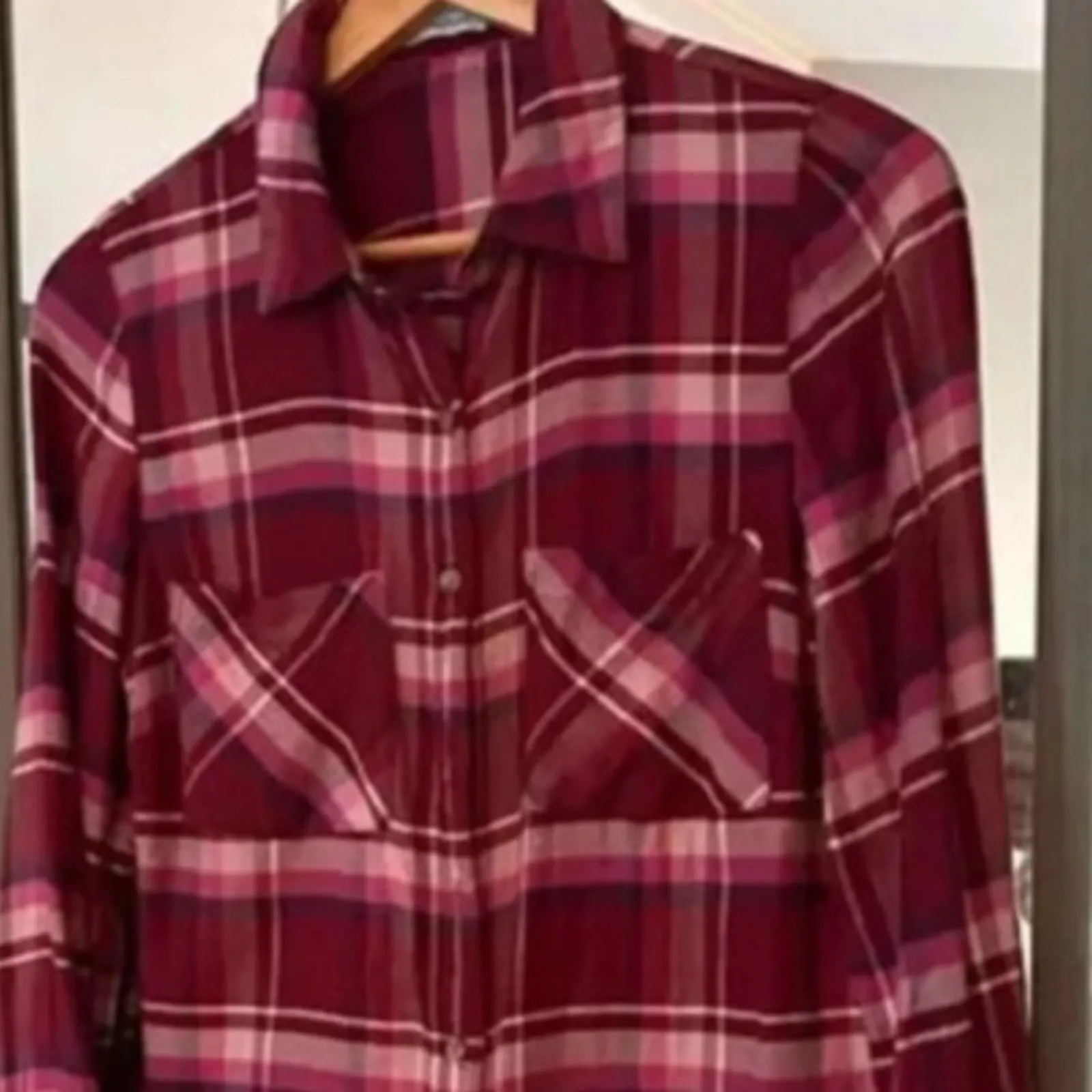 Maurices Flannel Button Down Top Purple Pink‎ Size Small - Image 5