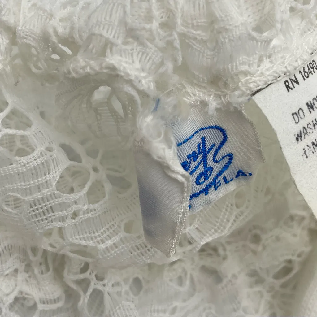 Vintage Lace Cover - Image 4