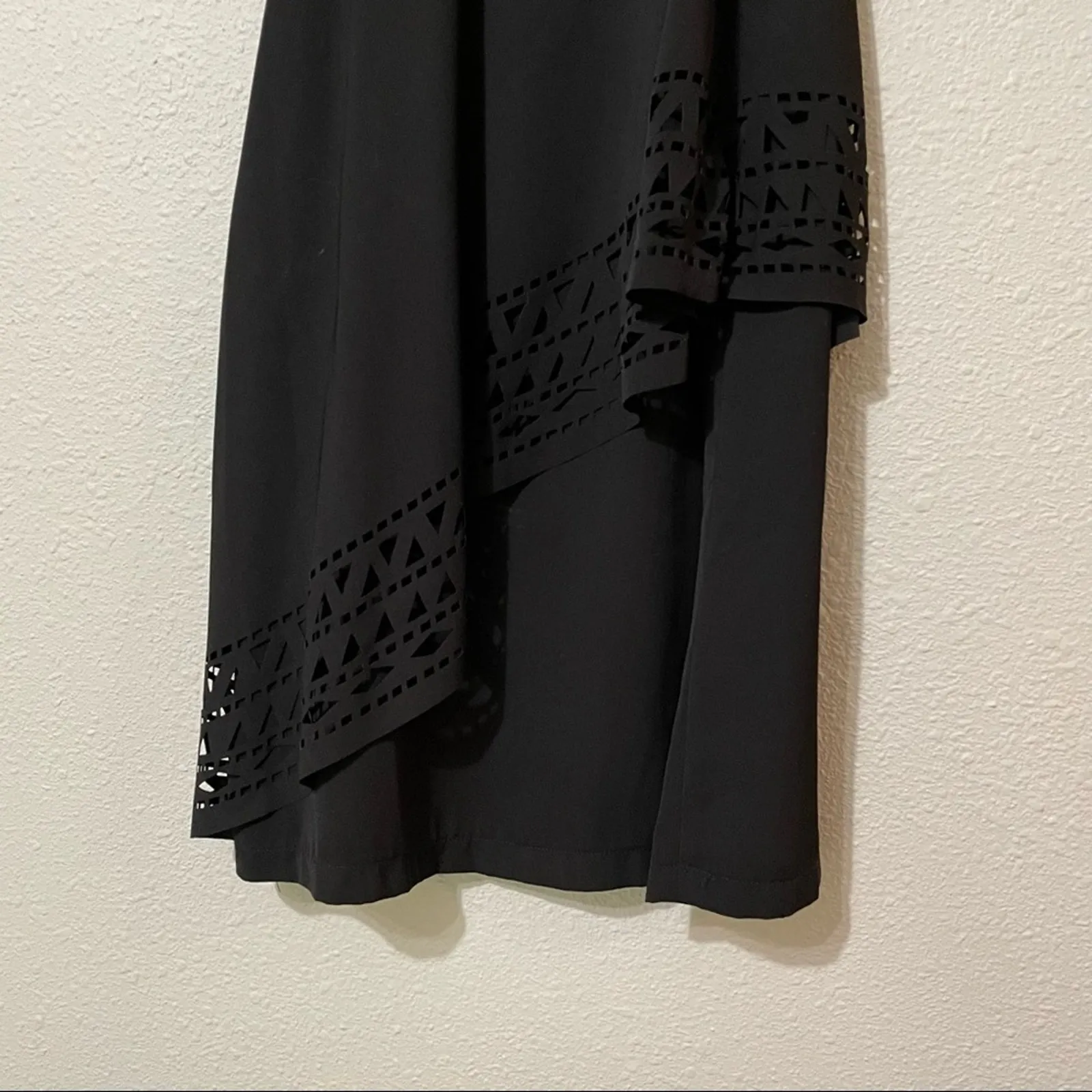 Jarlo Black Sleeveless Tiered Laser Cut Shift Dress Womens XS Mini Boho Crochet - Image 3