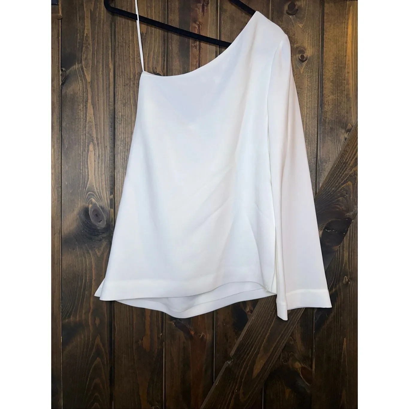 Elizabeth and James Layla One Shoulder Blouse - Image 2