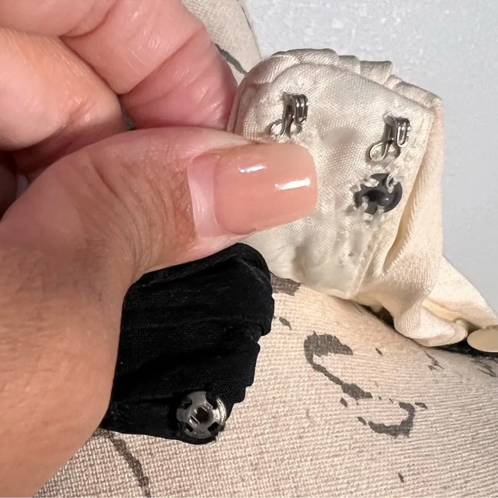 Crisada Chris Kole VTG Black & White Embellished Halter Neck Ball Grown NWT Sz 8 - Image 7