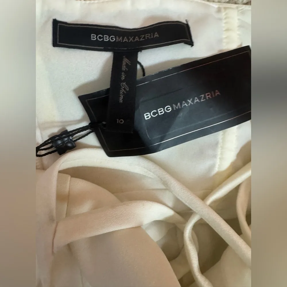 BCBGMAXAZIA white dress short straps cocktail party wedding prom Size 10. E39 - Image 11