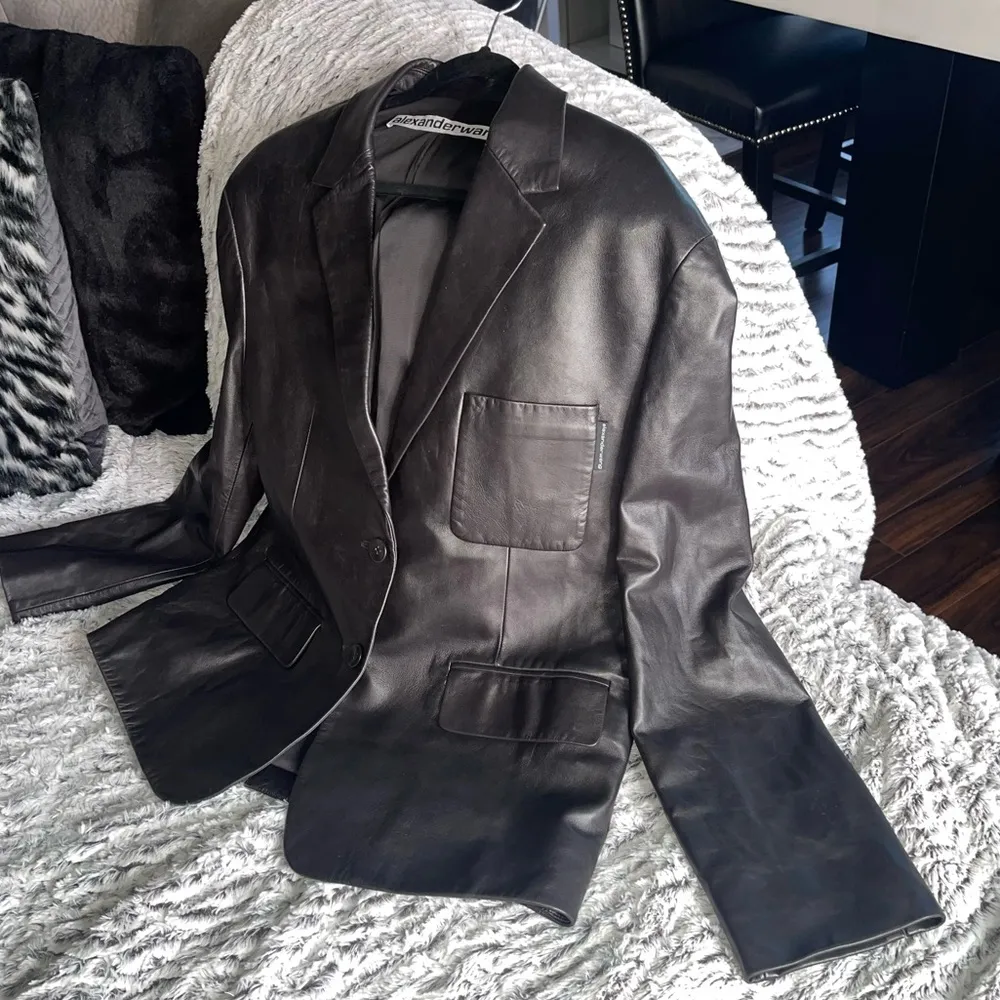 Alexander Wang Leather Boxy Oversized Blazer in Black - Image 4