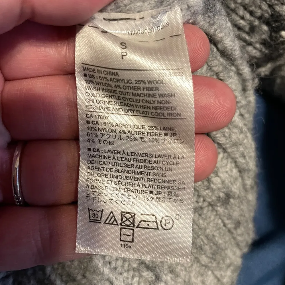 Banana Republic Wool Blend Long Sleeve Crop Sweater Size Small - Image 6