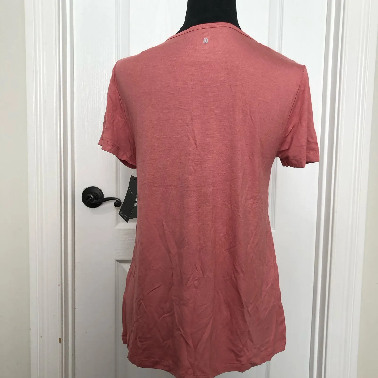 ID Ideology Womens T-Shirt‎ Size Small Coral Short Sleeve V-Neck Casual Top NWT - Image 7