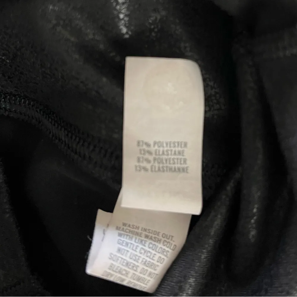 OFFLINE by Aerie Black Faux Leather Leggings Women’s Pants Sz XS 27” Inseam EUC - Image 5