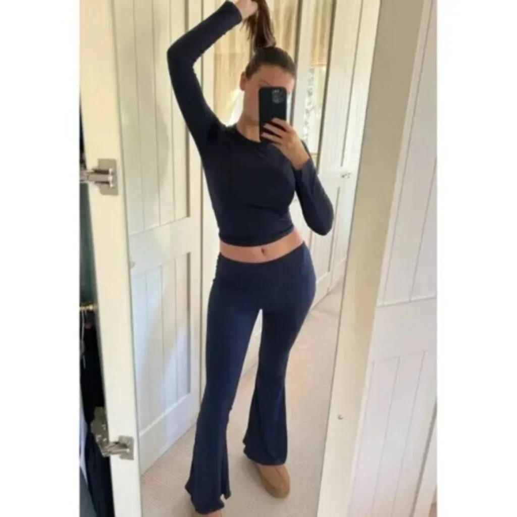 SKIMS Foldover Pants in Soot Black Size Medium - Image 2