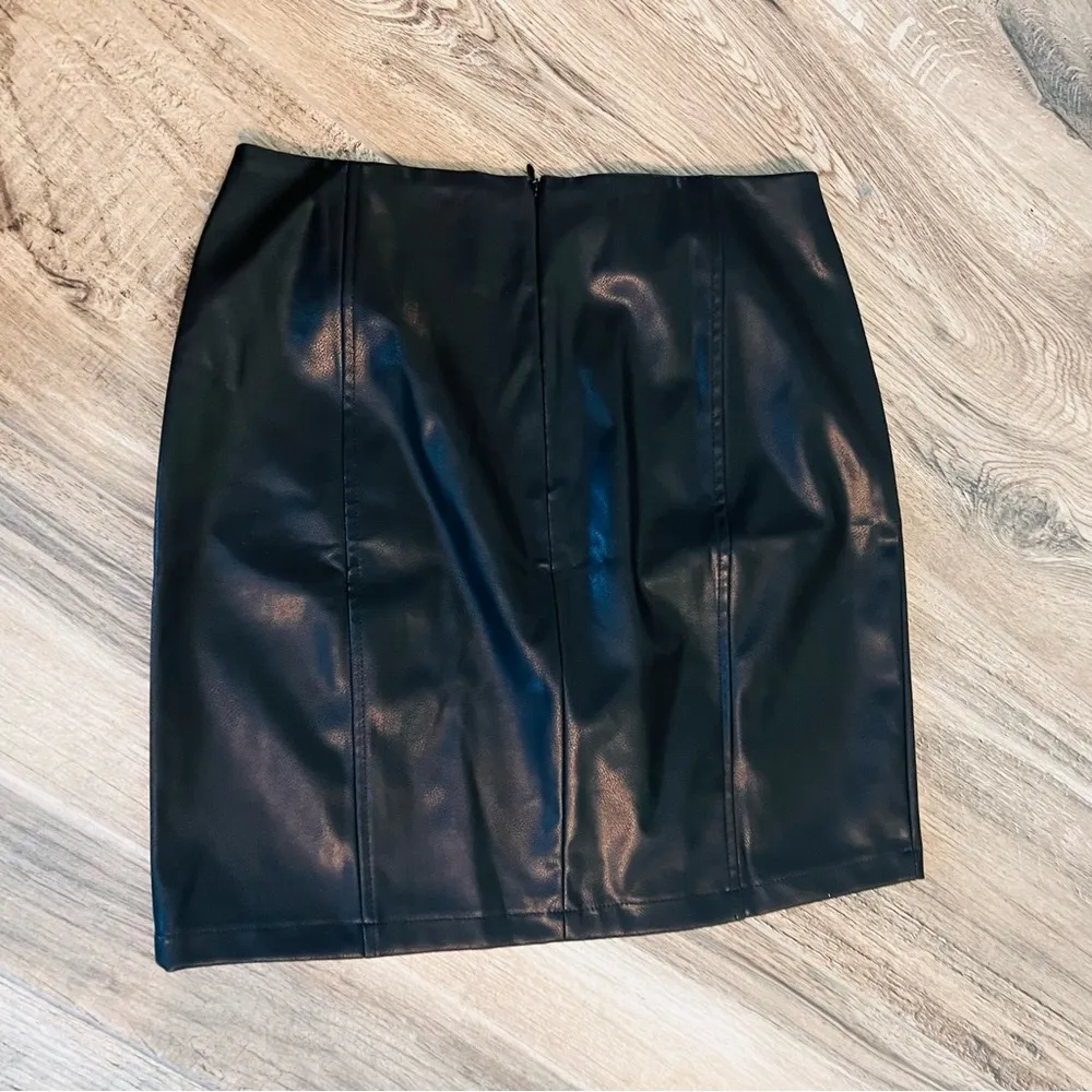 Mangopop Faux Leather Mini Skirt NWT High Rise Side Slit Bodycon Black M #220 - Image 7