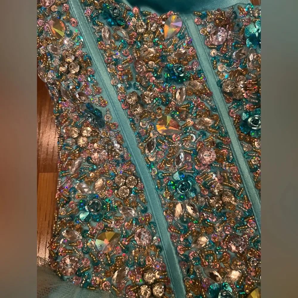 Terani couture 💃🏻PROM DRESS💃🏻SWEET 16 size 4 - Image 3