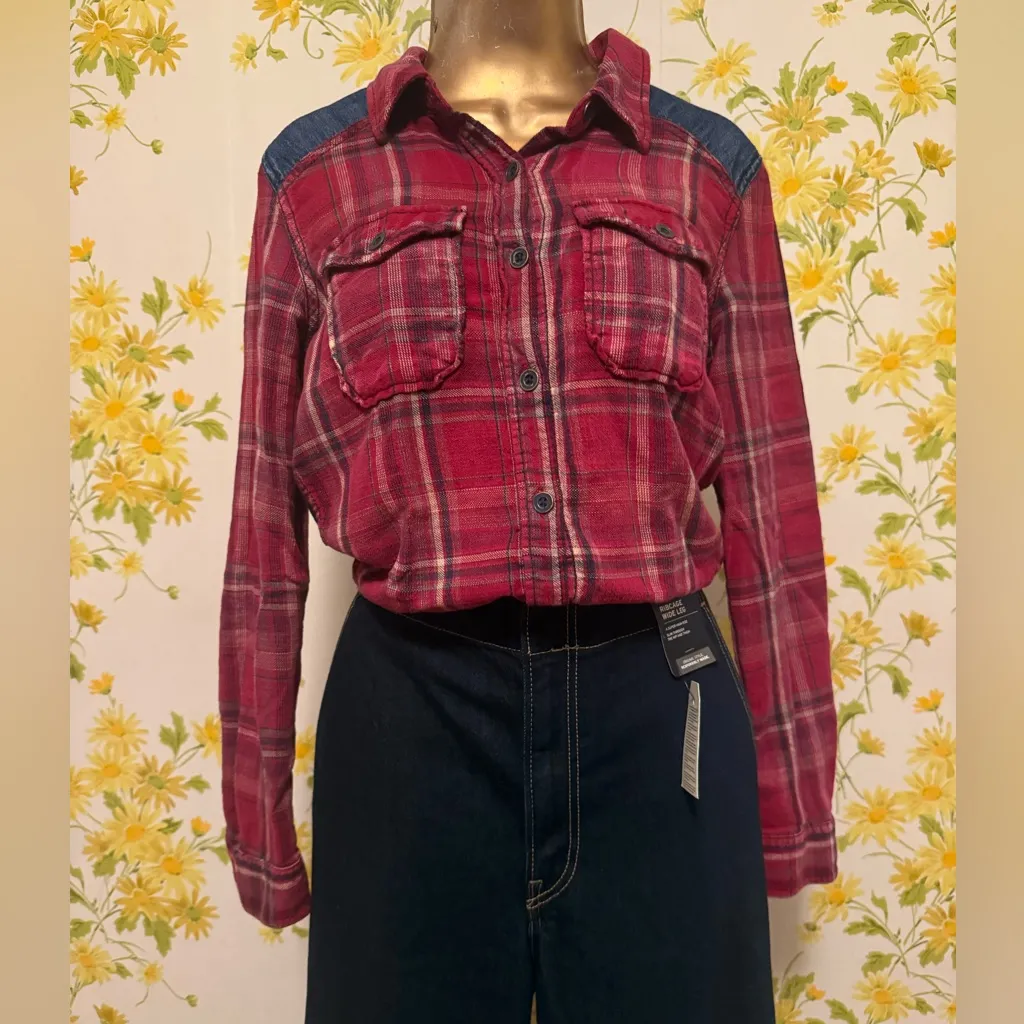 Free People Red and Blue Plaid Button-Up Top size S - Image 10