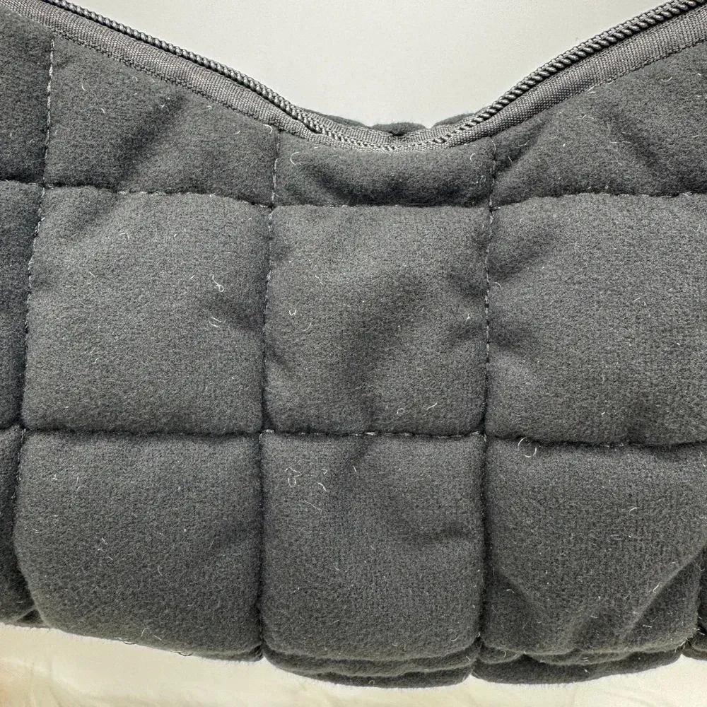 Cloud Feel Puffer Quilted Soft Fabric Material Hand Bag Black - Image 6