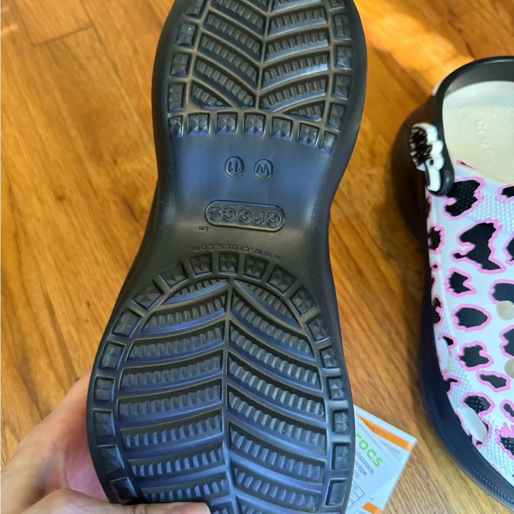 New NWT Crocs Ron English Party Animal Cruella Bae Platform Collaboration Clog - Image 9