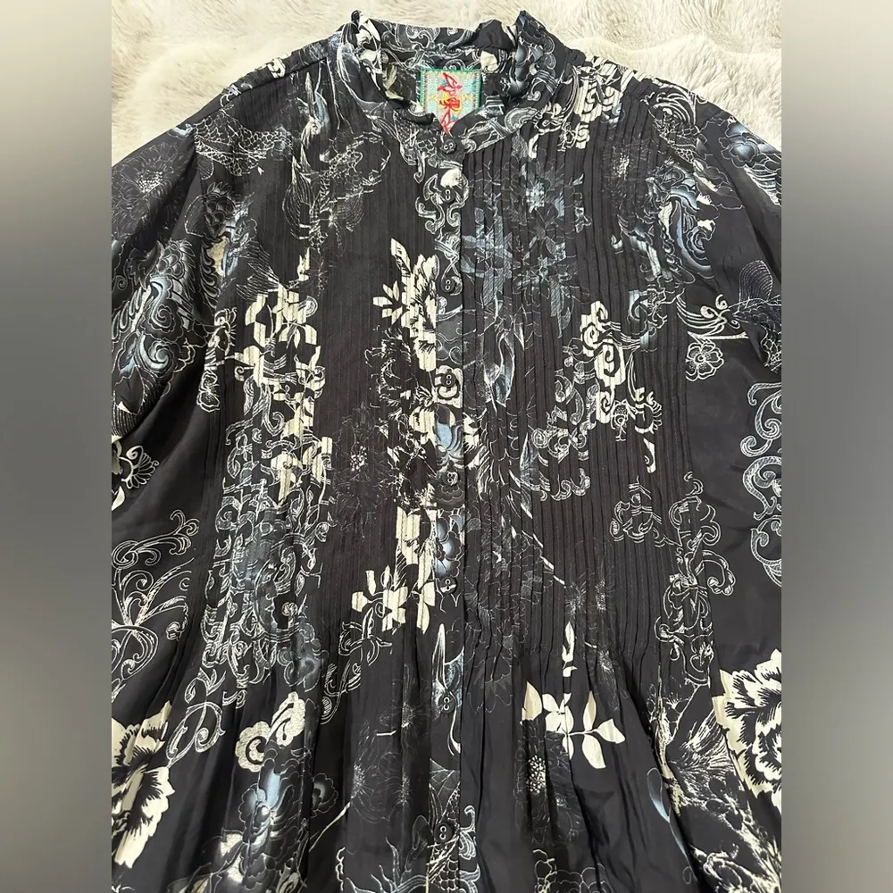 Johnny Was Olivia Kita Silk Tunic size Medium - Image 6
