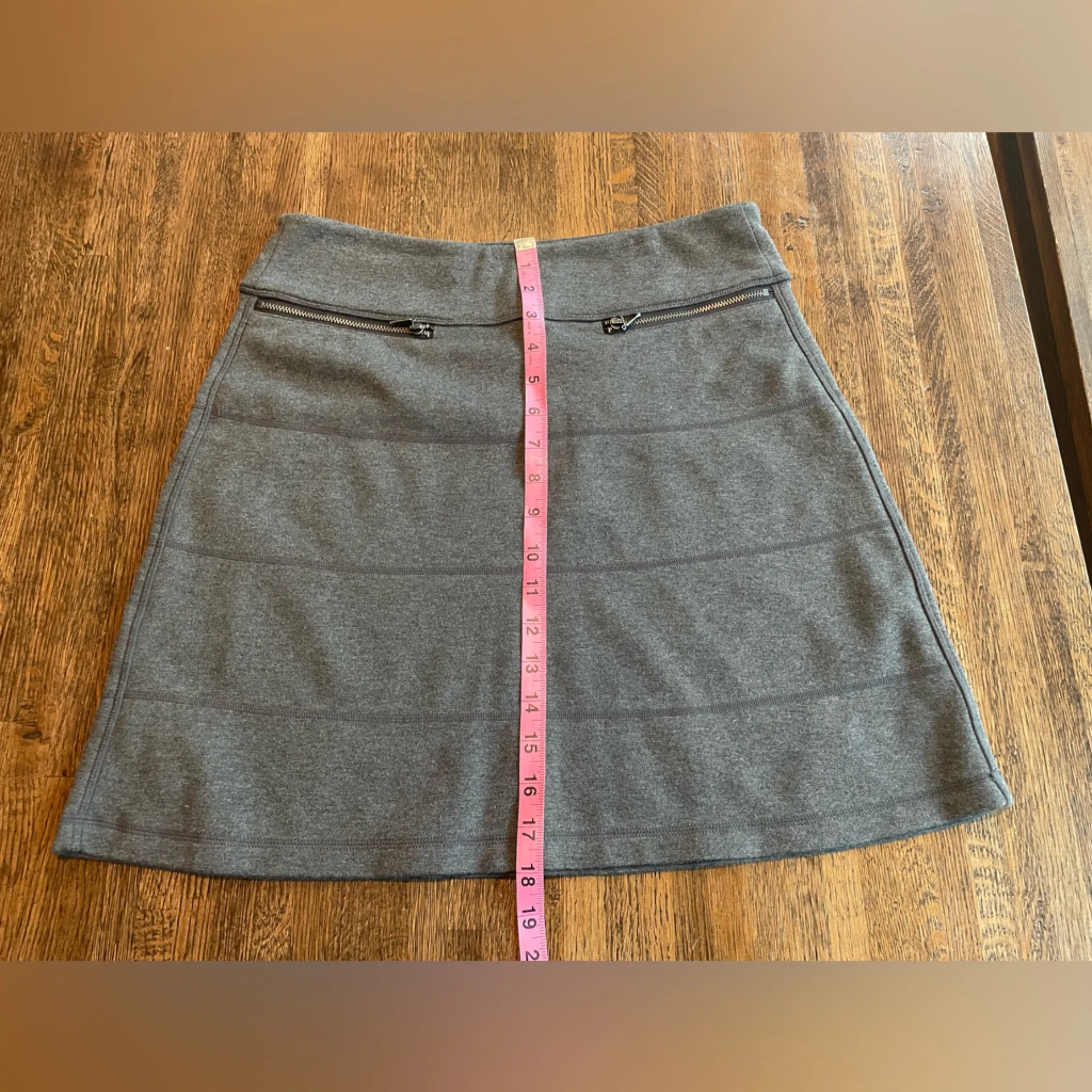 Athleta  Strata Skirt — size small - Image 4