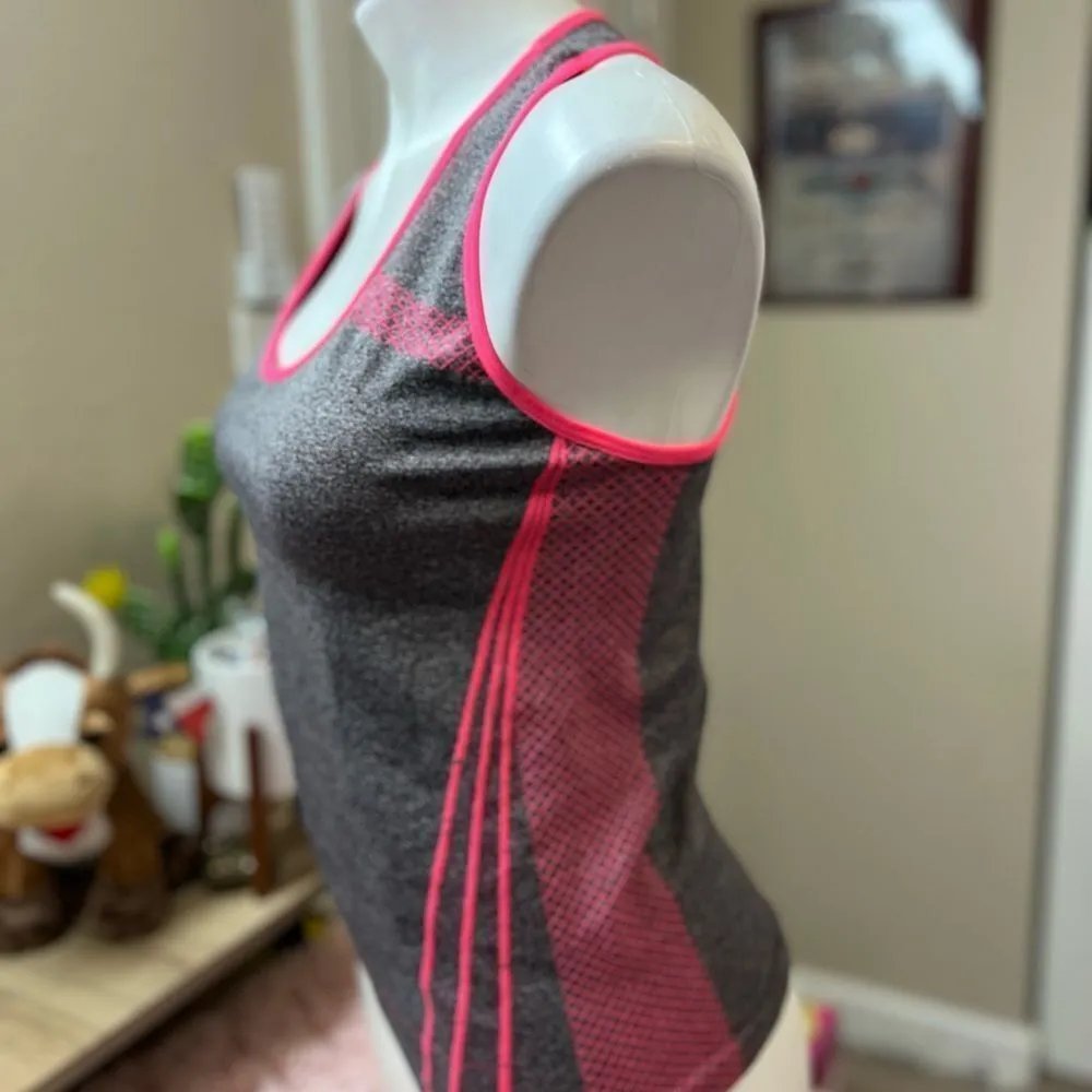 Soho Girls work out top size med / large - Image 5