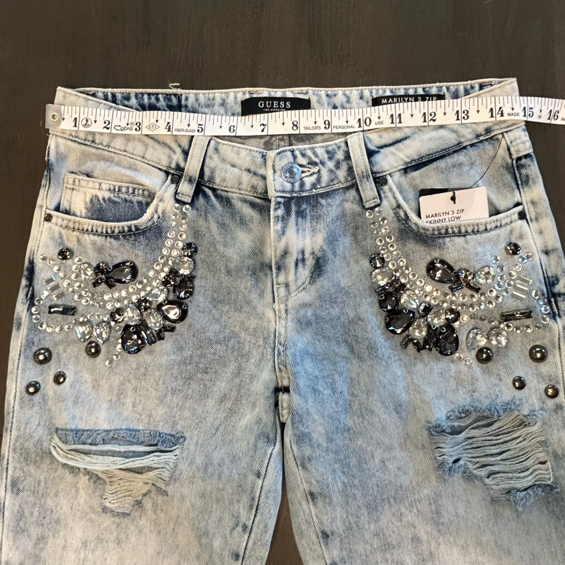 Guess light wash bling rhinestone studded distressed glam edgy chic jeans NWT 26 - Image 14