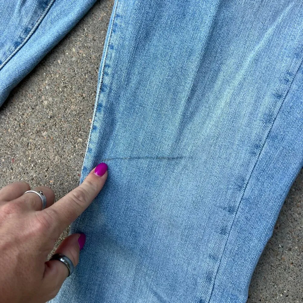 Vintage Y2K Levi's 519 Low Rise Flare Jeans Light Stone Wash Size 7 Long Junior - Image 4