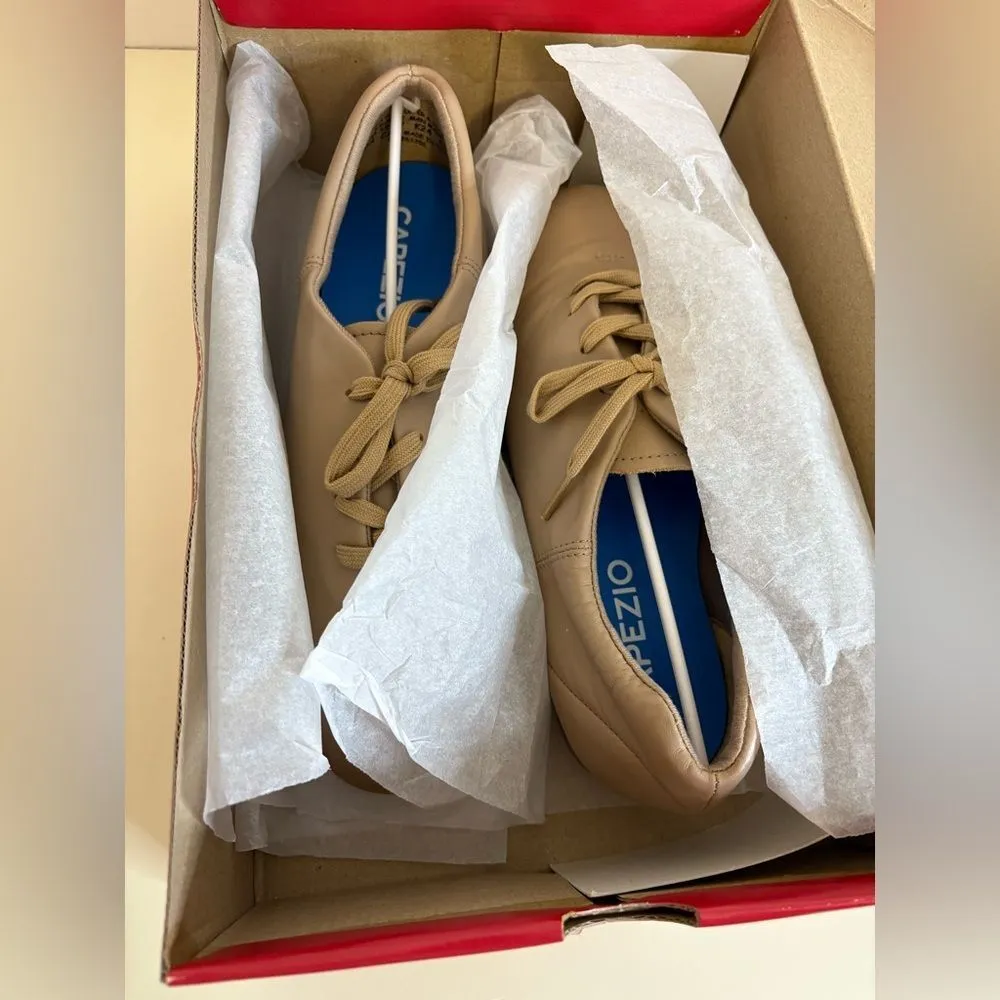 NIB Capezio FLEX MASTR TAP SHOE 10.5W
CG16-CAR10.5W - Image 4
