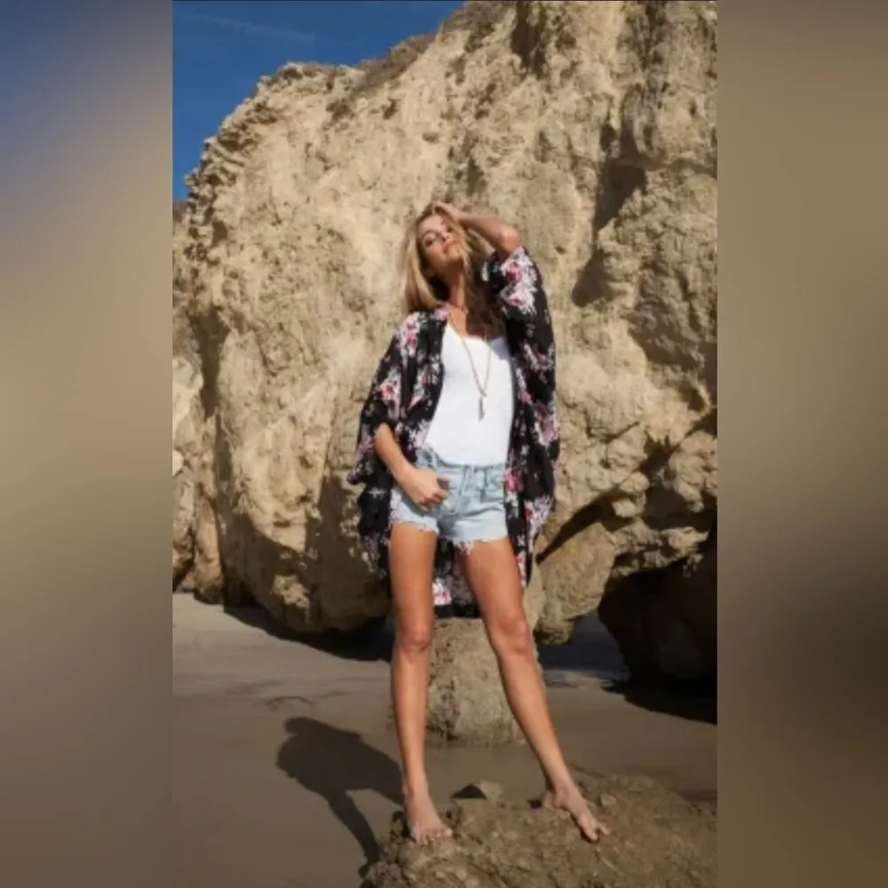 Arnhem Songbird Kimono in Meika Rose EUC Black Size M - Image 4