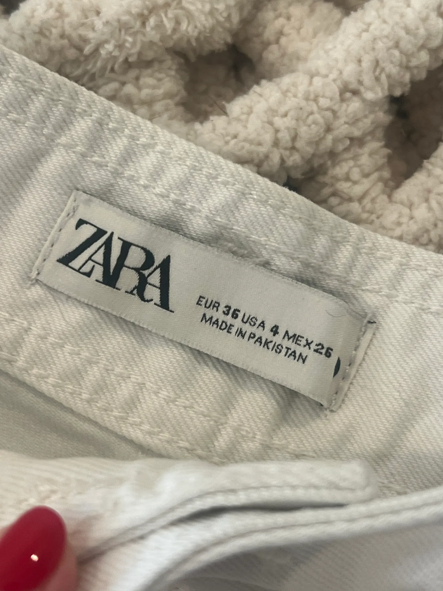 White Marine Jeans - Image 4