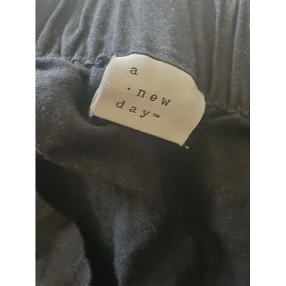 A New Day Paperbag Shorts Women's size SMALL Black Pleated High Rise Lin… - Image 4