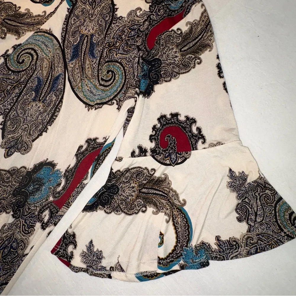 Gray Relaxed Graphic Tunic with 3/4 Sleeves Size M - Image 6