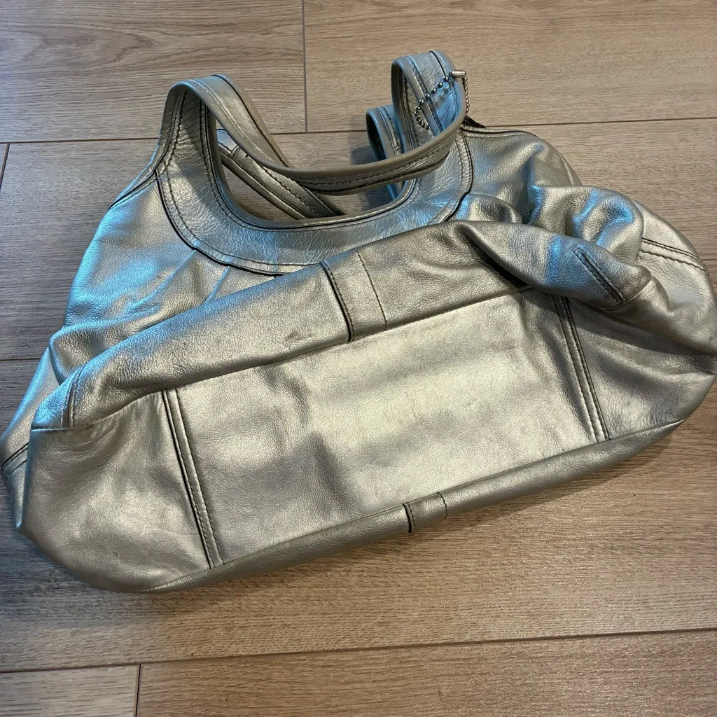 Coach Ergo Kisslock Silver Pleated Leather Bag Metallic 12831 Shoulder - Image 9