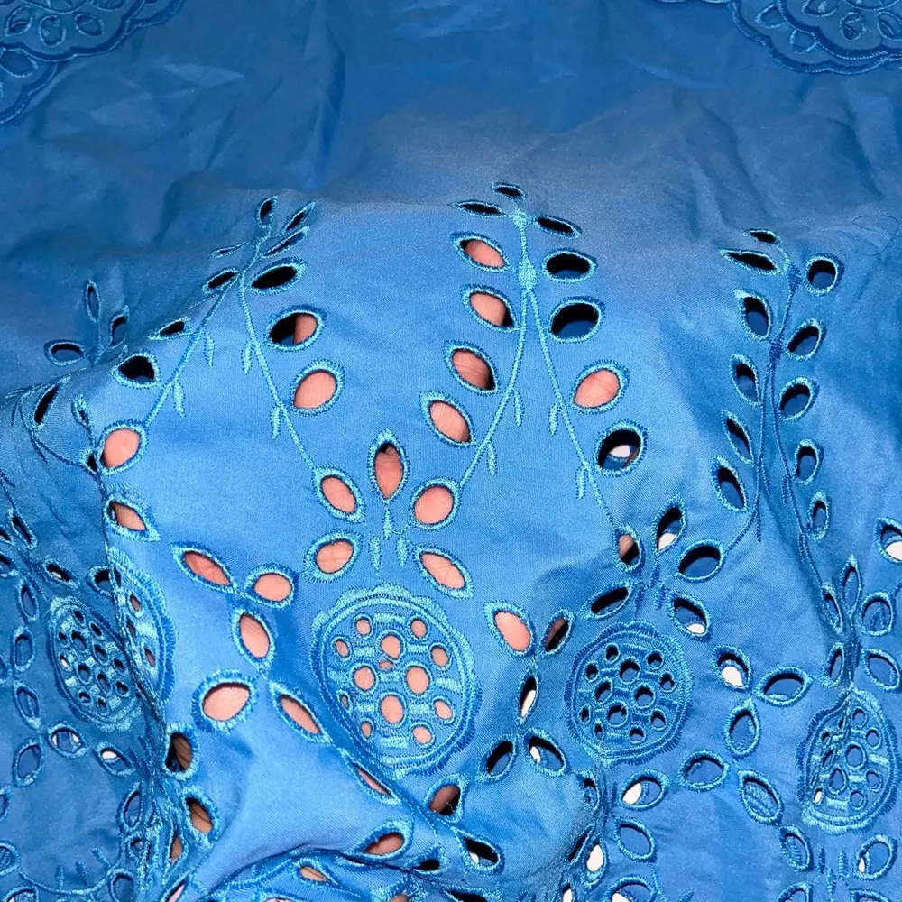 NWT Blair Eyelet V Neck Blouse - Image 5