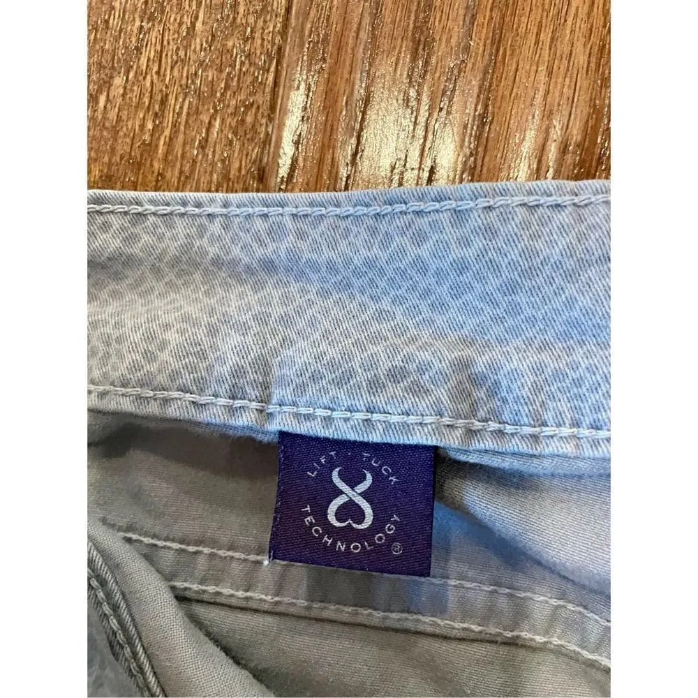 Nydj light grey animal print skinny pant size 4 - Image 6