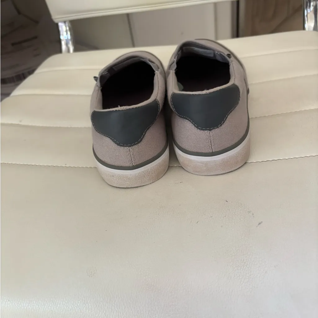 LUGZ Slip On Sneakers 7.5. Grey.‎ Gray - Image 4