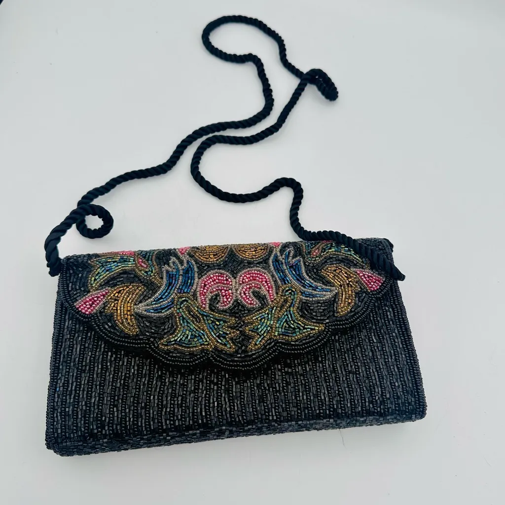 La Regale  Vintage Beaded Evening bag - Image 4