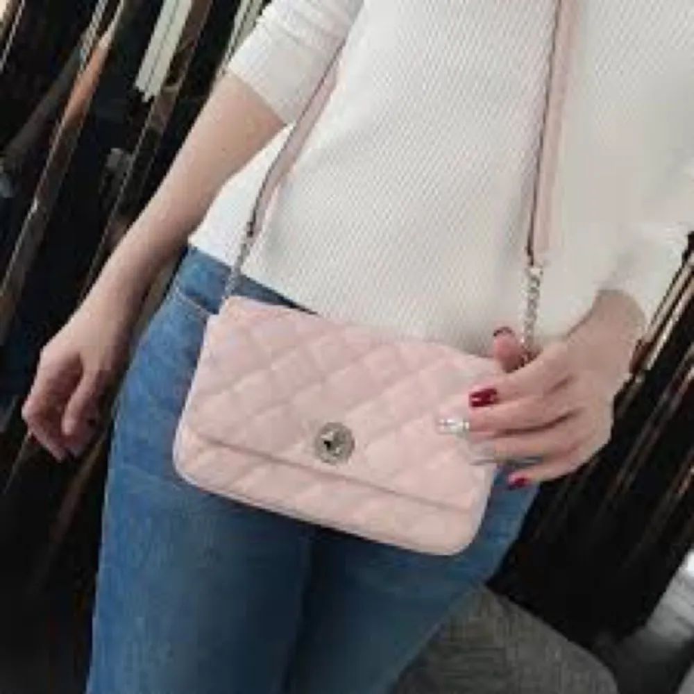 Kate Spade Quilted Leather Crossbody Bag Chain Strap Turnlock NWT - Image 2