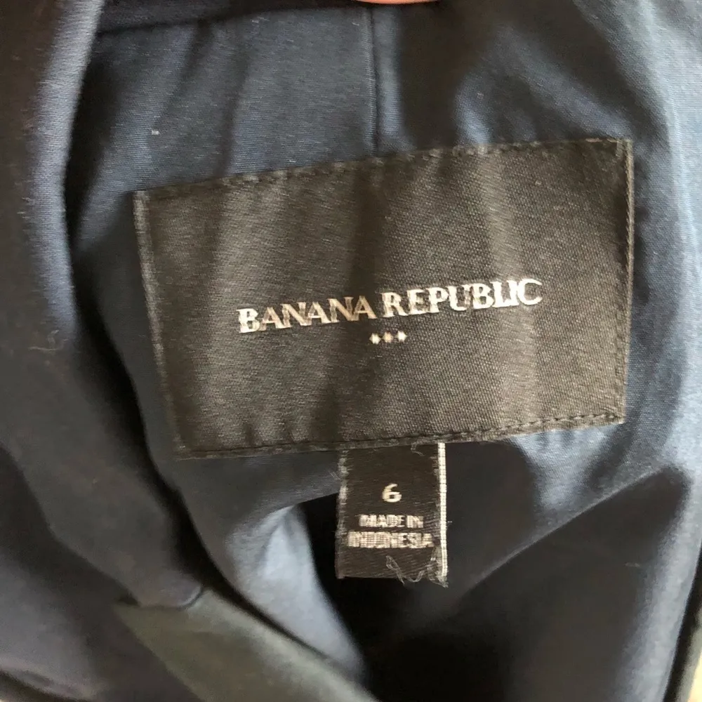 BANANA REPUBLIC FACTORY | Black Two Toned Notched Hem Blazer Blue Size 6 - Image 6