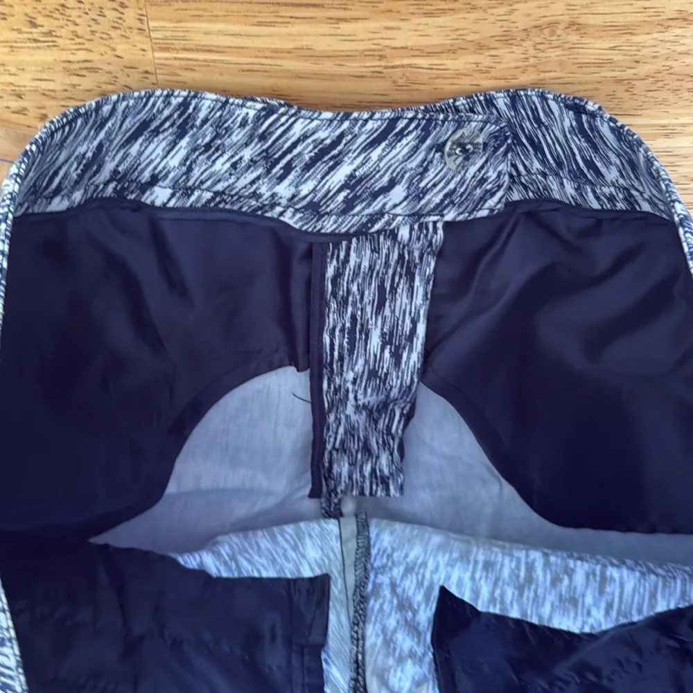 Soft Surroundings women’s Blue White Ankle Cropped size 8 petite cotton spandex - Image 7