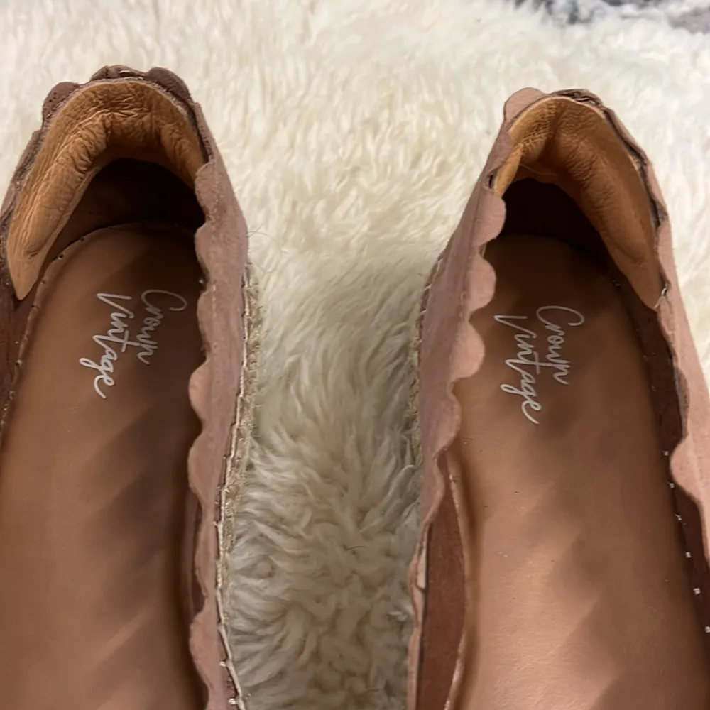 Crown Vintage Suede Tan Platform Espadrilles Flats Scalloped 9.5 - Image 5