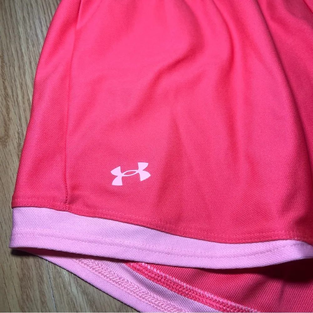 Under Armour Play Up 3.0 Lightweight Pink Shorts Women’s Medium Loose Fit Active - Image 4