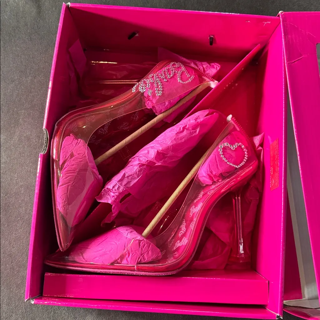 Barbie x ALDO Barbiestessy Collection Pink Translucent Pointed Toe Pumps 8.5 NEW - Image 4