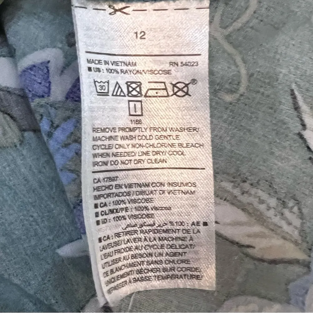 Old Navy long bell sleeve green and blue floral dress size 12 - Image 5