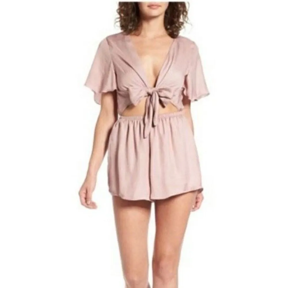 ✨Show Me Your Mumu Gia Romper✨ - Image 5