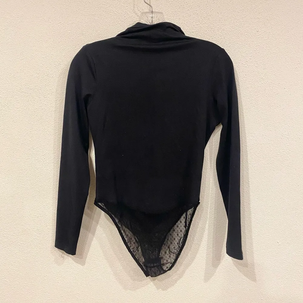 Cache  Vintage Rhinestone Zip Up Bodysuit Size Medium EUC - Image 5